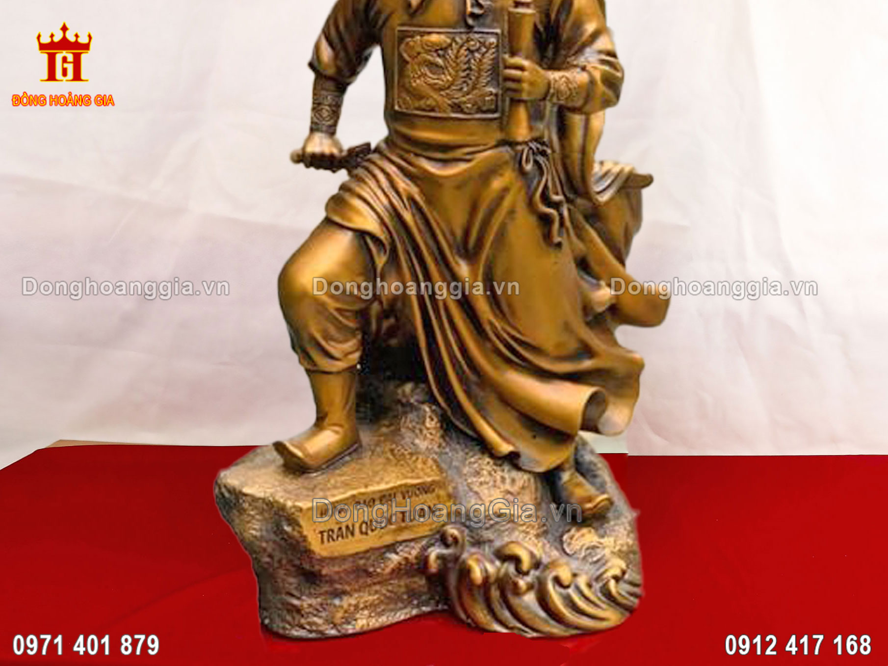 Tượng Trần Quốc Tuấn giúp trấn trạch mang lại bình an cho gia chủ